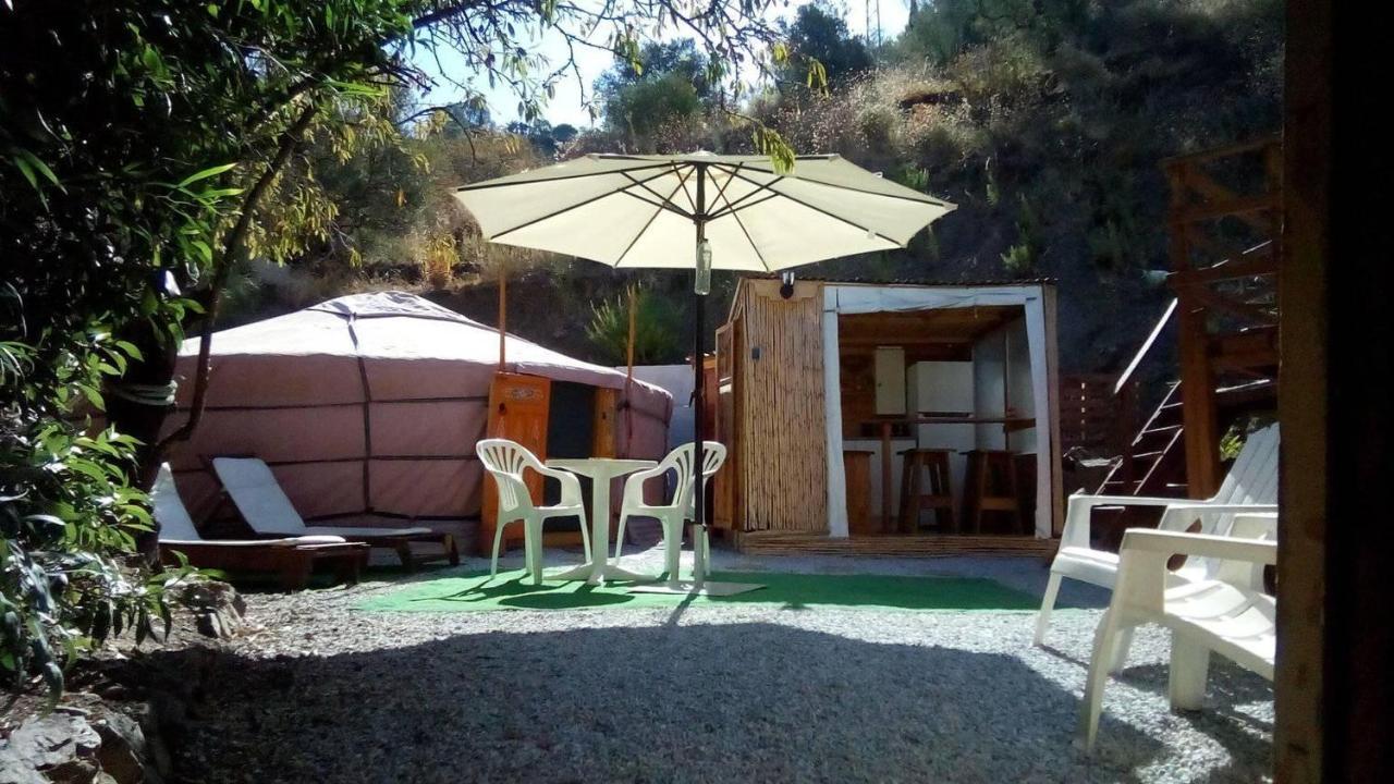 Eldorado Yurt Hotel Алгаробо Екстериор снимка