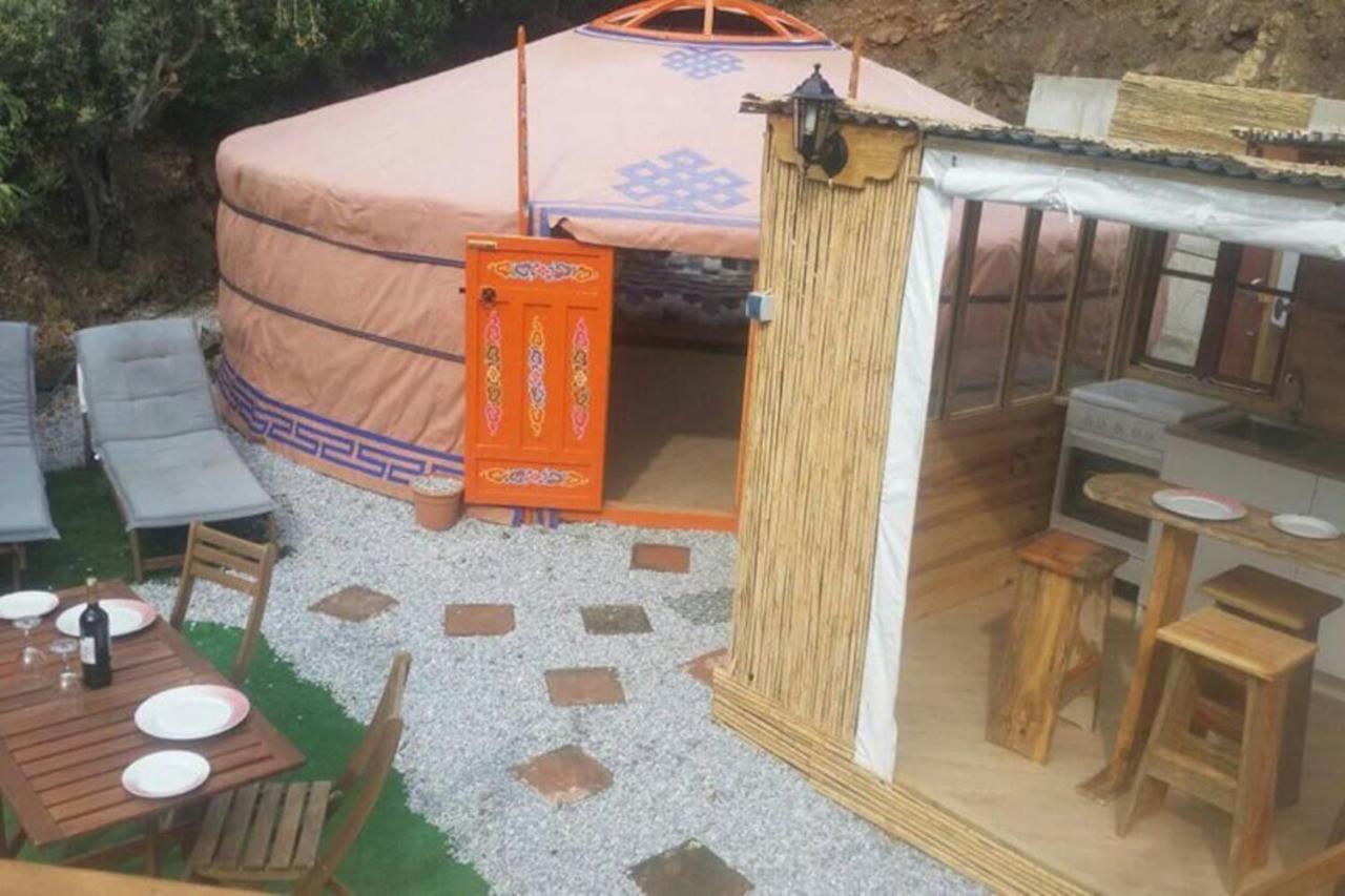 Eldorado Yurt Hotel Алгаробо Екстериор снимка